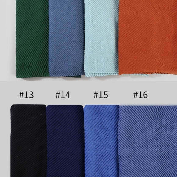 Scarf - Picture 2 of 9